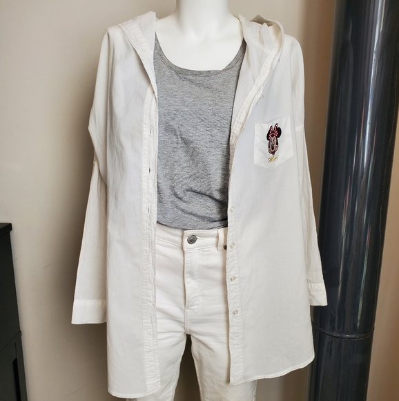 COPY - White long blouse with hoodie - Picture 6 of 7